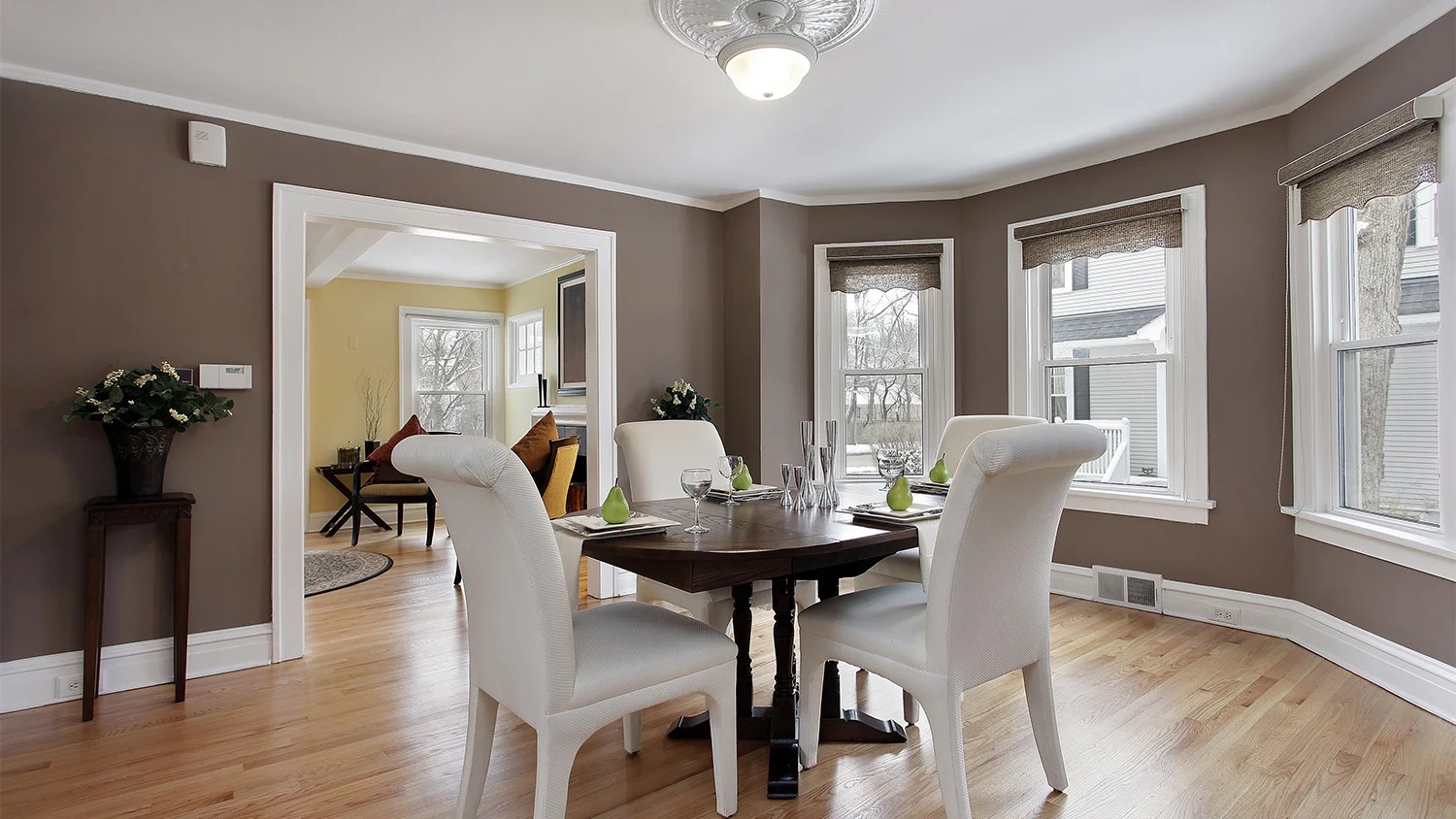 Does a Light Fixture Need To Be Grounded? | Angi